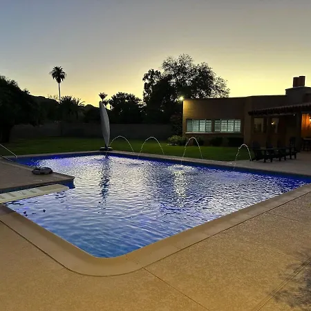 Arizona Retreat Vila